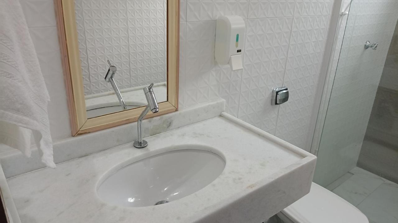 Casa Roxa Com Piscina Em Condominio Araquari Exterior photo