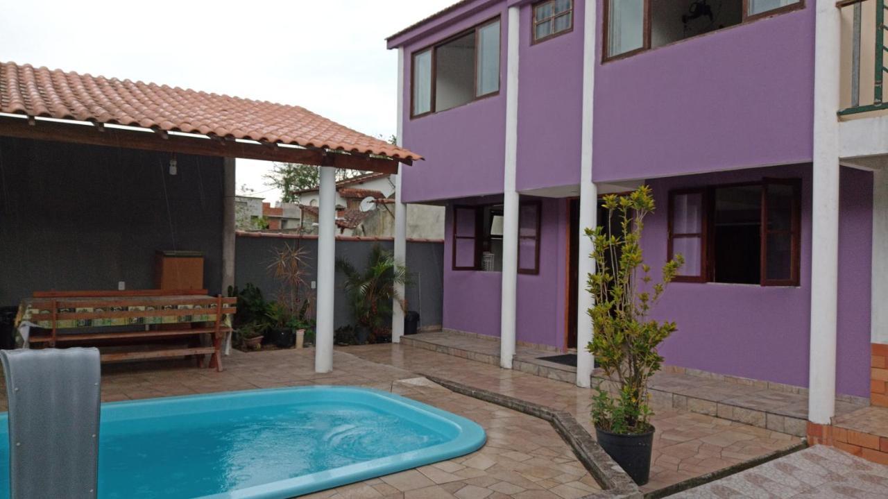 Casa Roxa Com Piscina Em Condominio Araquari Exterior photo
