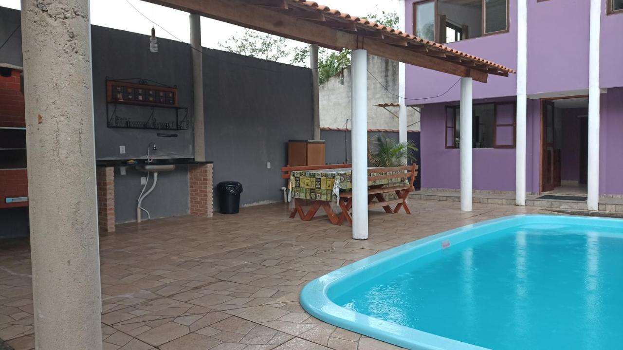 Casa Roxa Com Piscina Em Condominio Araquari Exterior photo