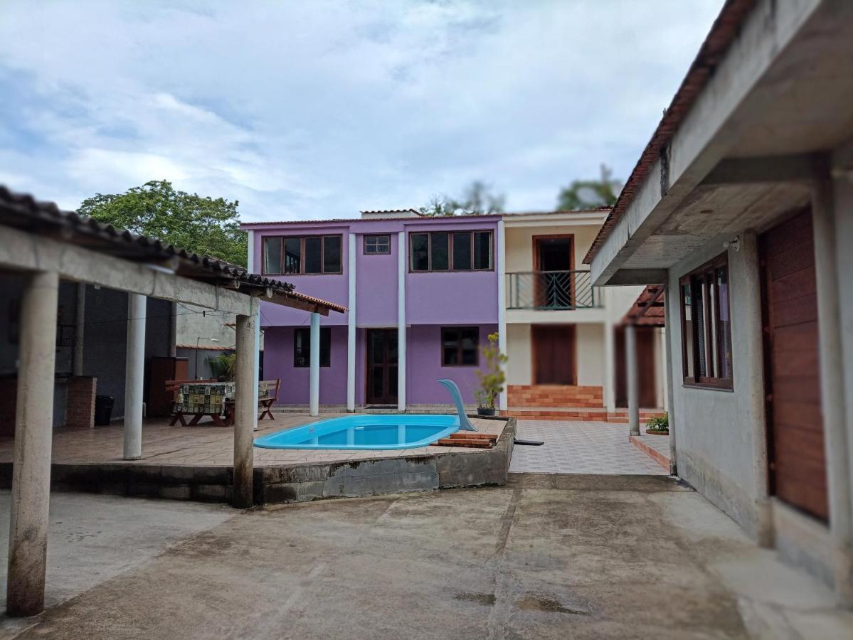 Casa Roxa Com Piscina Em Condominio Araquari Exterior photo